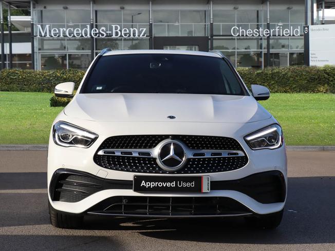 MERCEDES-BENZ GLA Photo 10