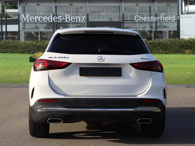 MERCEDES-BENZ GLA Photo 11