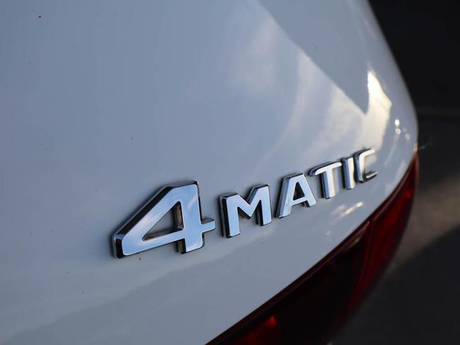 MERCEDES-BENZ GLA Photo 20