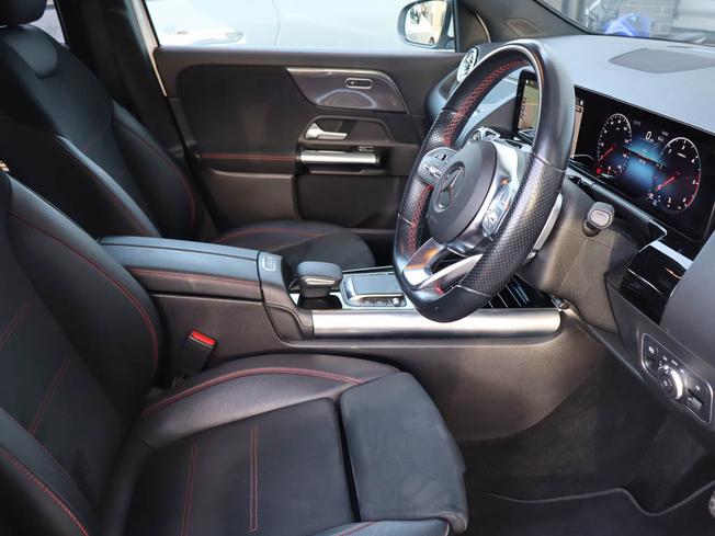 MERCEDES-BENZ GLA Photo 27