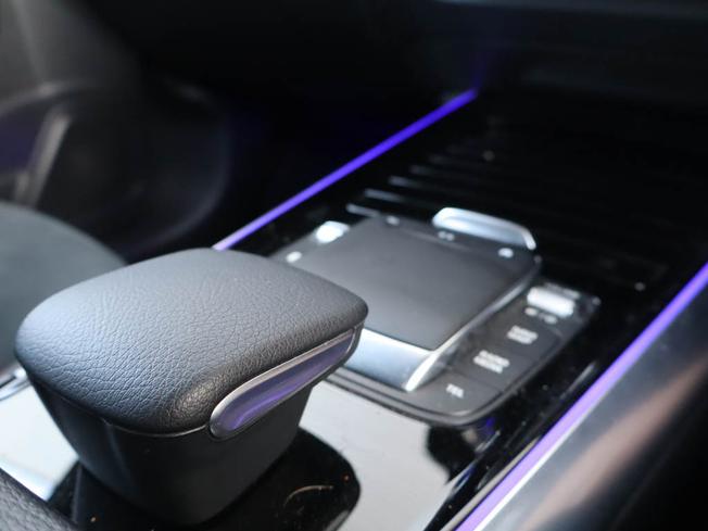 MERCEDES-BENZ GLA Photo 49