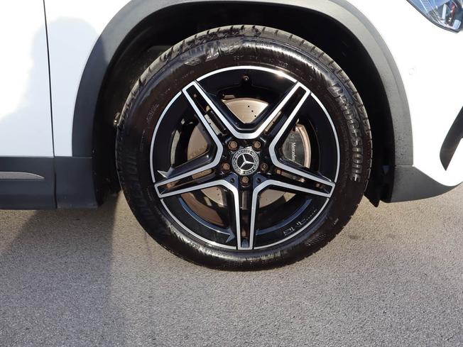 MERCEDES-BENZ GLA Photo 6