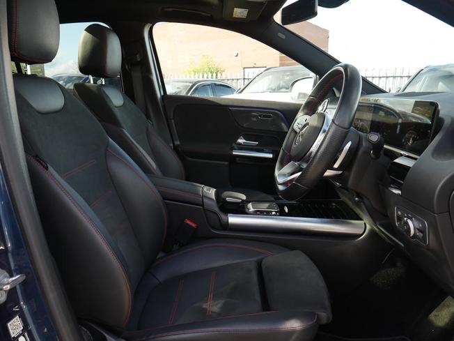 MERCEDES-BENZ GLA Photo 33