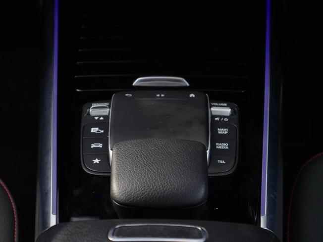 MERCEDES-BENZ GLA Photo 44