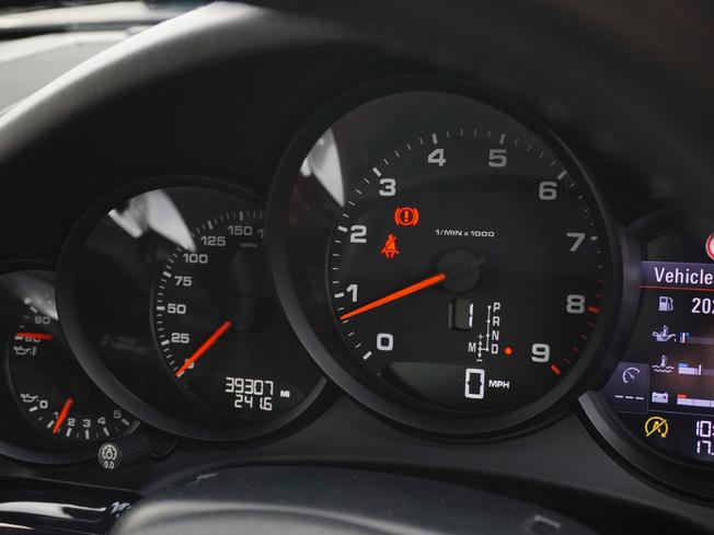 PORSCHE 911 Photo 38