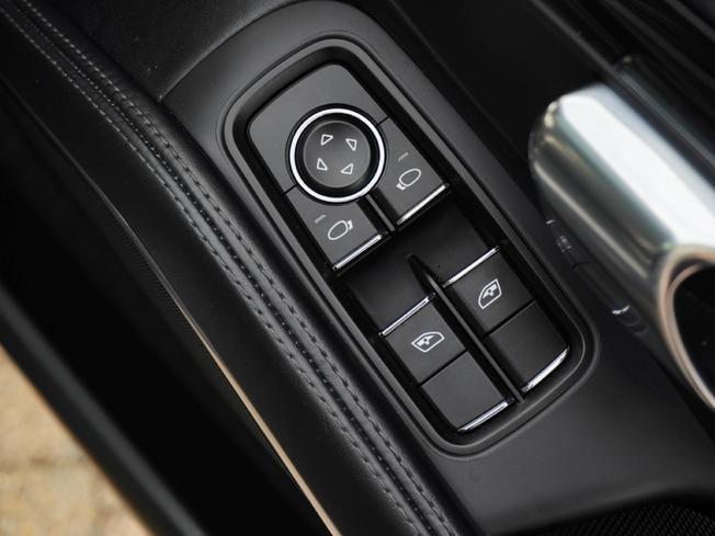 PORSCHE 911 Photo 39