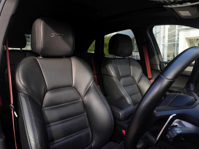 PORSCHE Macan Photo 20