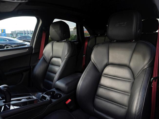 PORSCHE Macan Photo 26