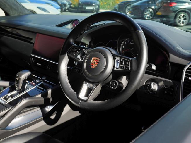 PORSCHE Cayenne Photo 10