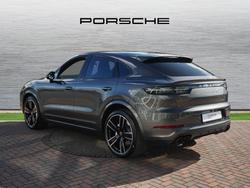 PORSCHE Cayenne Photo 2