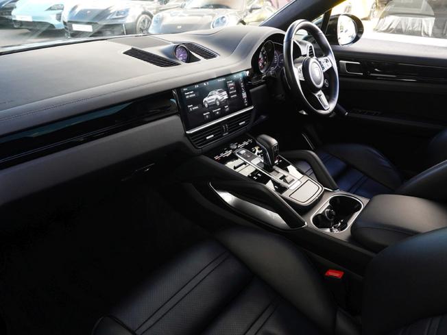 PORSCHE Cayenne Photo 3