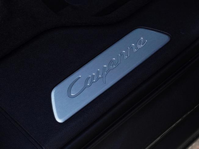 PORSCHE Cayenne Photo 32