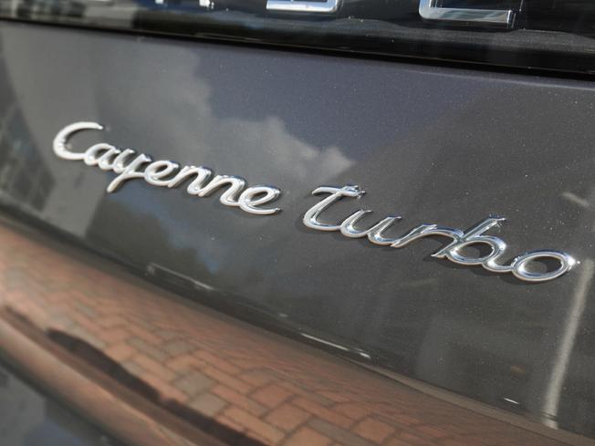 PORSCHE Cayenne Photo 41