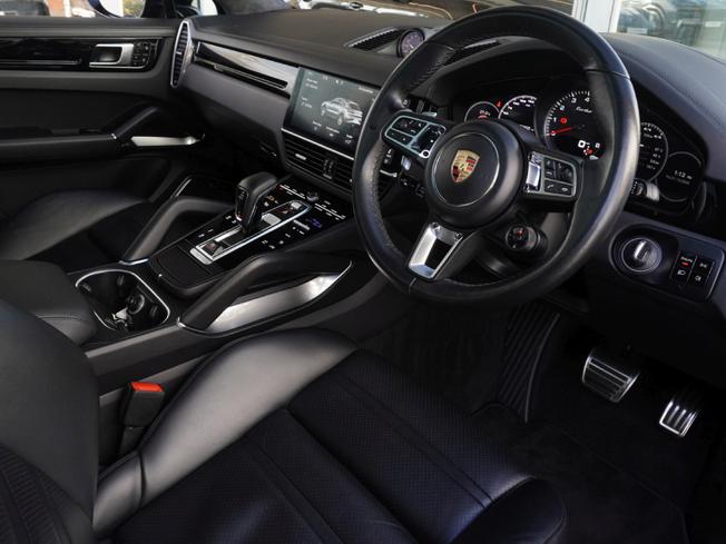 PORSCHE Cayenne Photo 9