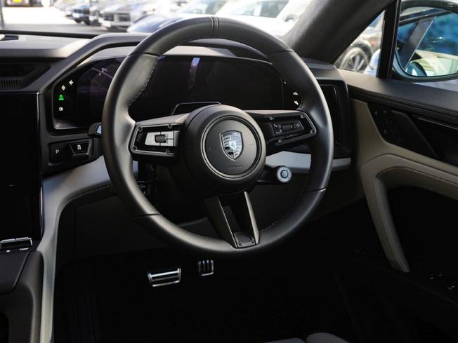 PORSCHE Cayenne Photo 17