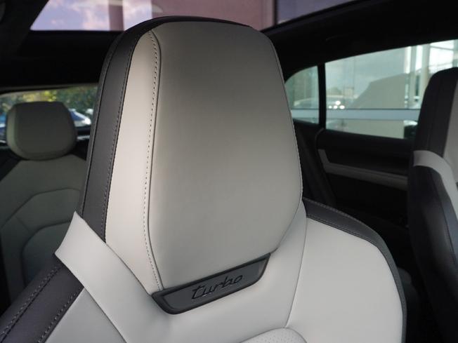 PORSCHE Cayenne Photo 8