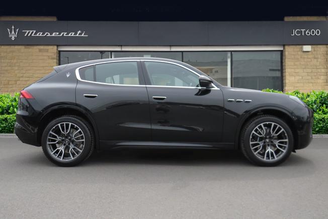 MASERATI Grecale Photo 9