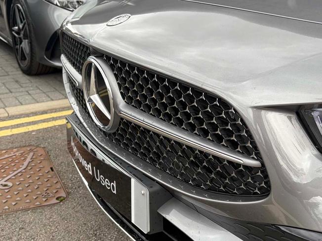 MERCEDES-BENZ CLA Class Photo 13
