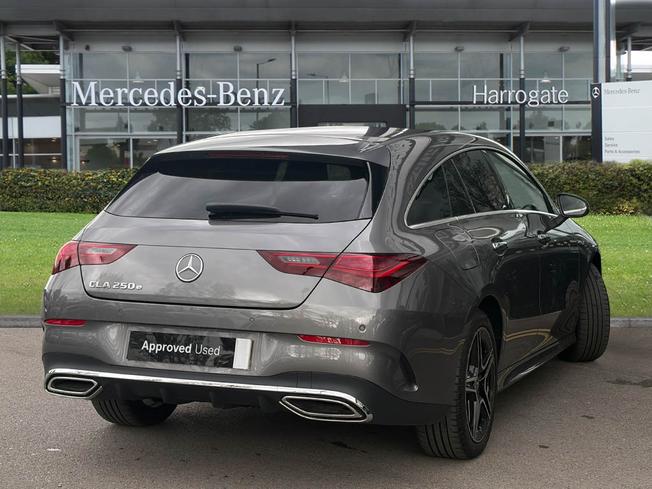 MERCEDES-BENZ CLA Class Photo 2