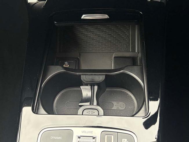 MERCEDES-BENZ CLA Class Photo 37