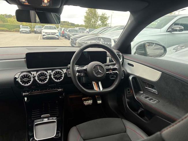 MERCEDES-BENZ CLA Class Photo 43