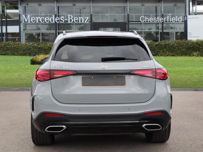 MERCEDES-BENZ GLC Photo 11