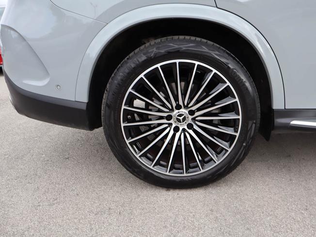 MERCEDES-BENZ GLC Photo 12
