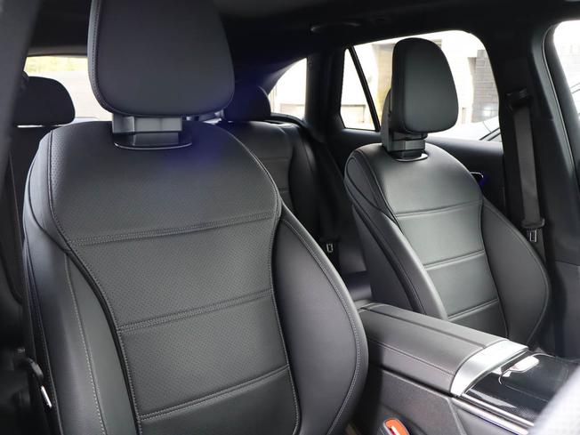 MERCEDES-BENZ GLC Photo 18