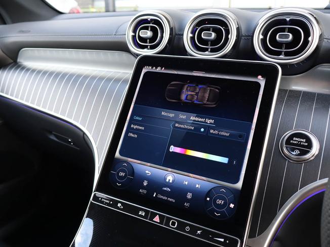 MERCEDES-BENZ GLC Photo 42