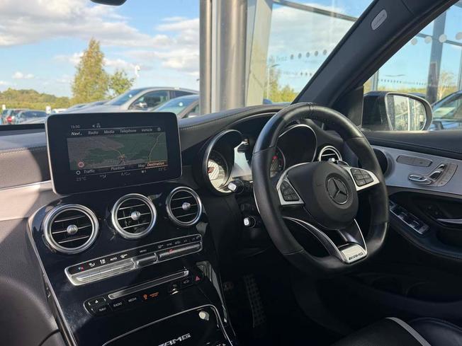 MERCEDES-BENZ GLC Photo 24
