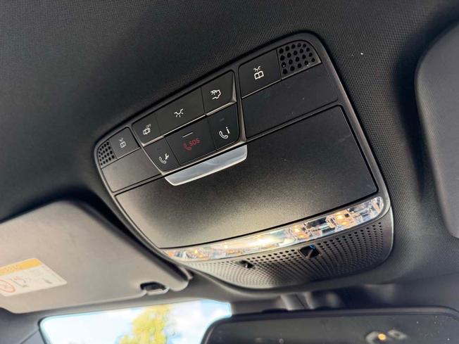 MERCEDES-BENZ GLC Photo 35
