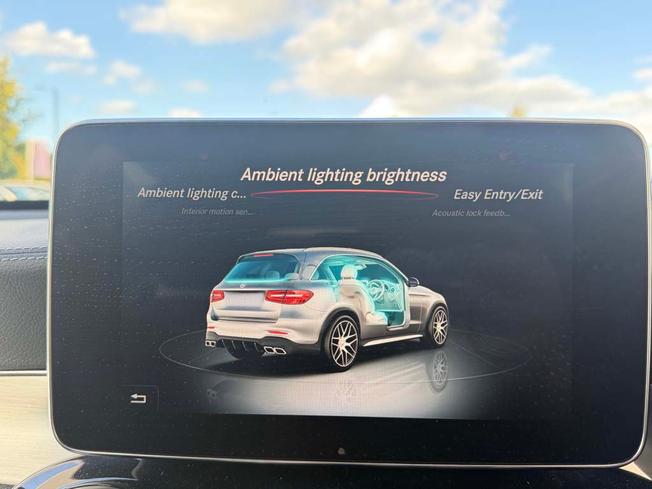 MERCEDES-BENZ GLC Photo 43