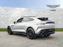 ASTON MARTIN Dbx Photo 2