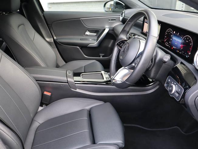 MERCEDES-BENZ A Class Photo 21
