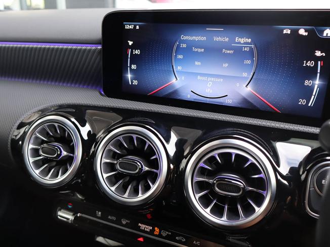 MERCEDES-BENZ A Class Photo 35