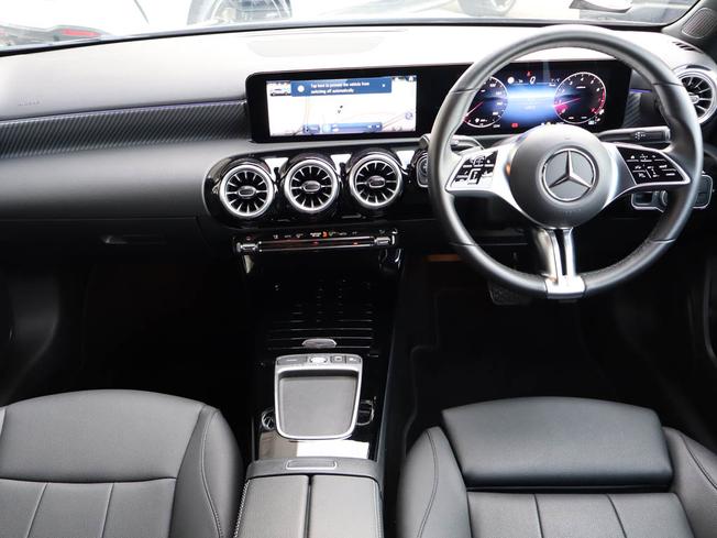 MERCEDES-BENZ A Class Photo 5