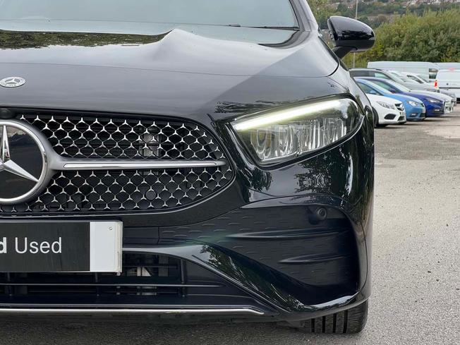 MERCEDES-BENZ A Class Photo 16