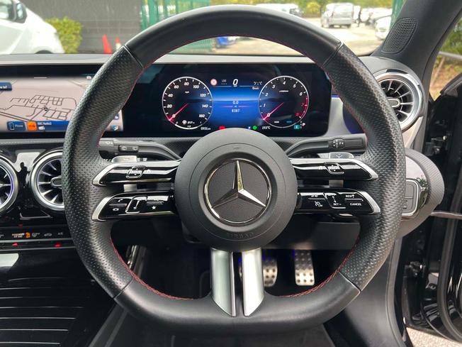 MERCEDES-BENZ A Class Photo 19