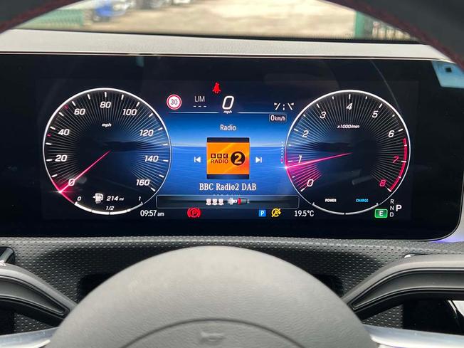 MERCEDES-BENZ A Class Photo 43