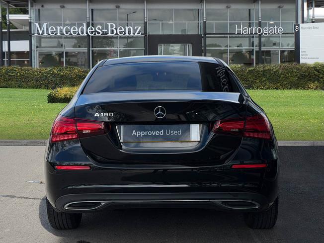 Mercedes-Benz A Class Photo 11