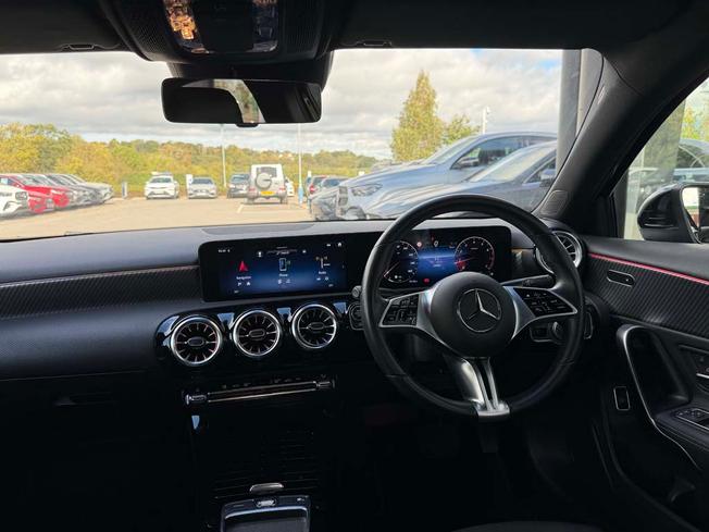 Mercedes-Benz A Class Photo 5