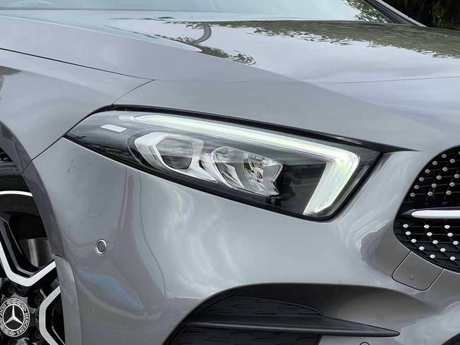 MERCEDES-BENZ A Class Photo 13