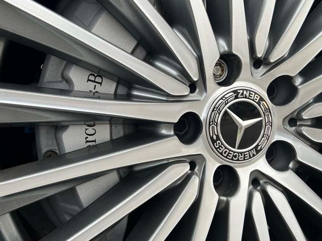 MERCEDES-BENZ C Class Photo 18