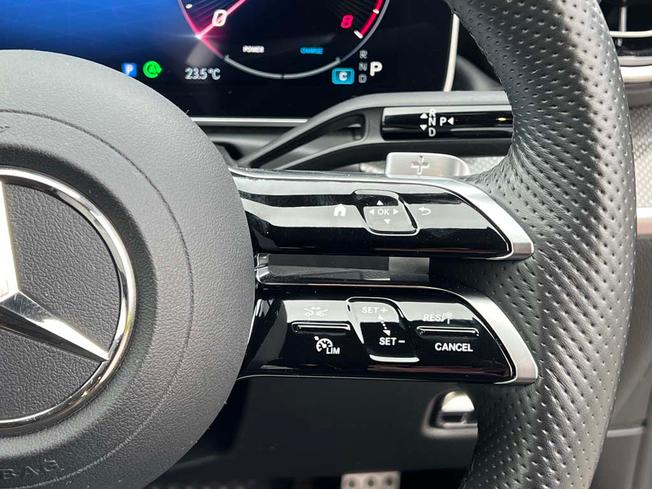 MERCEDES-BENZ C Class Photo 26