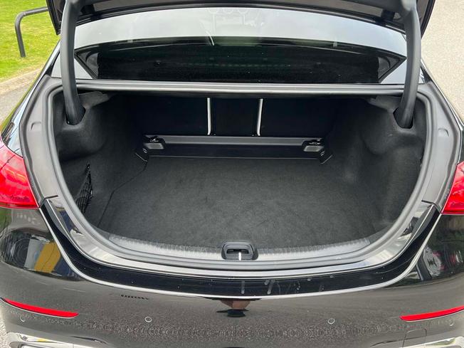 MERCEDES-BENZ C Class Photo 9
