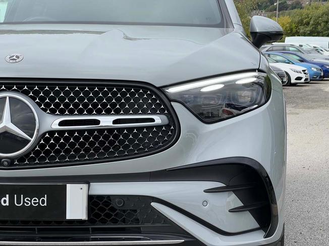 MERCEDES-BENZ Glc Photo 19