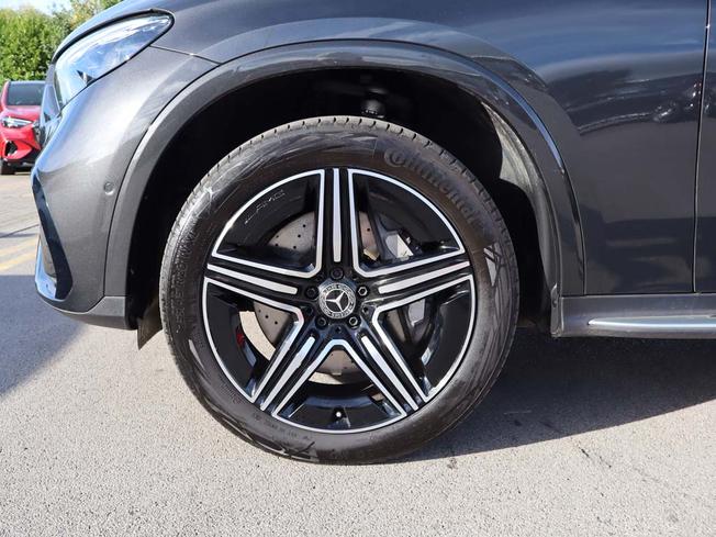 MERCEDES-BENZ GLC Photo 14