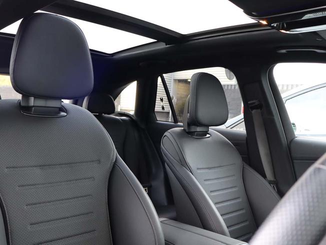MERCEDES-BENZ GLC Photo 18