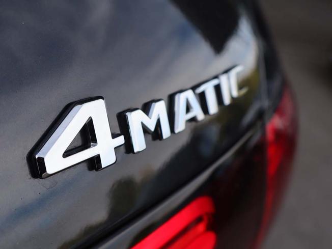 MERCEDES-BENZ GLC Photo 22