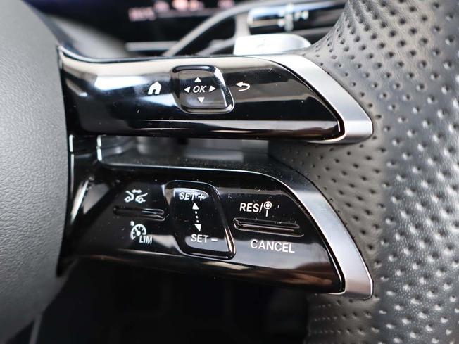 MERCEDES-BENZ GLC Photo 39